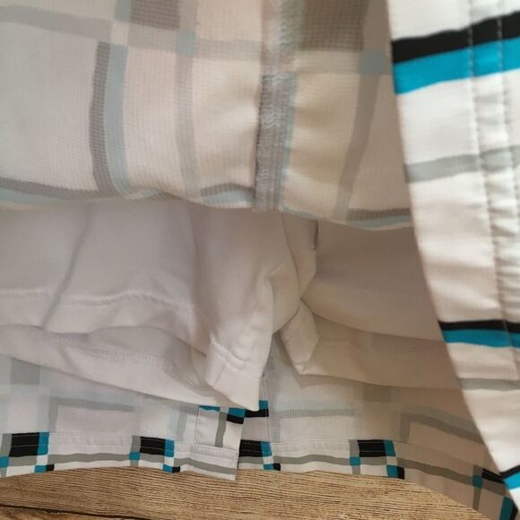 SLAZENGER GEOMETRIC PRINT SKORT IN WHITE‎ - Picture 5 of 6